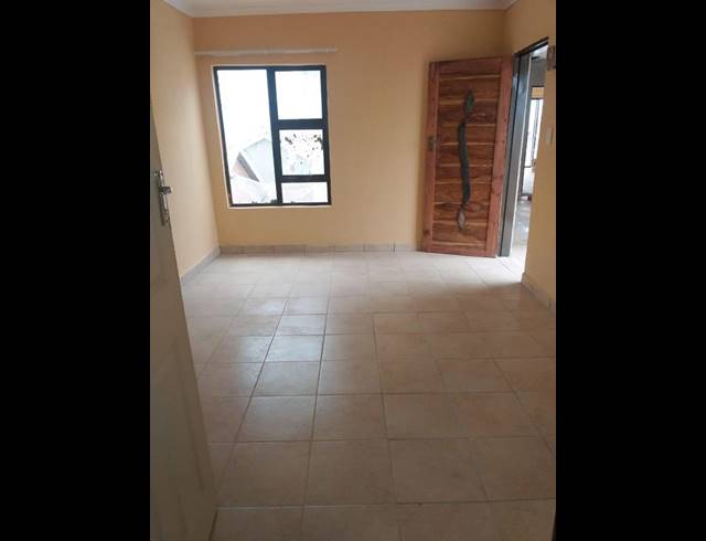 1 BEDROOM PROPERTY TO RENT IN PROTEA GLEN EXT